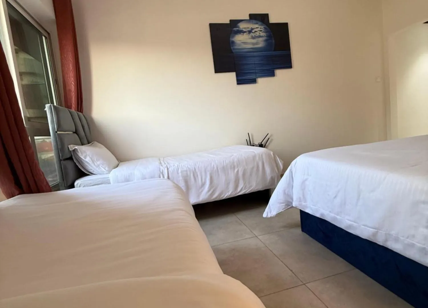 2016 Queen Room In Hotel Apartments With Private And Attached Bathroom Close To Union Metro Station With Paid Parking 0*, Dubai