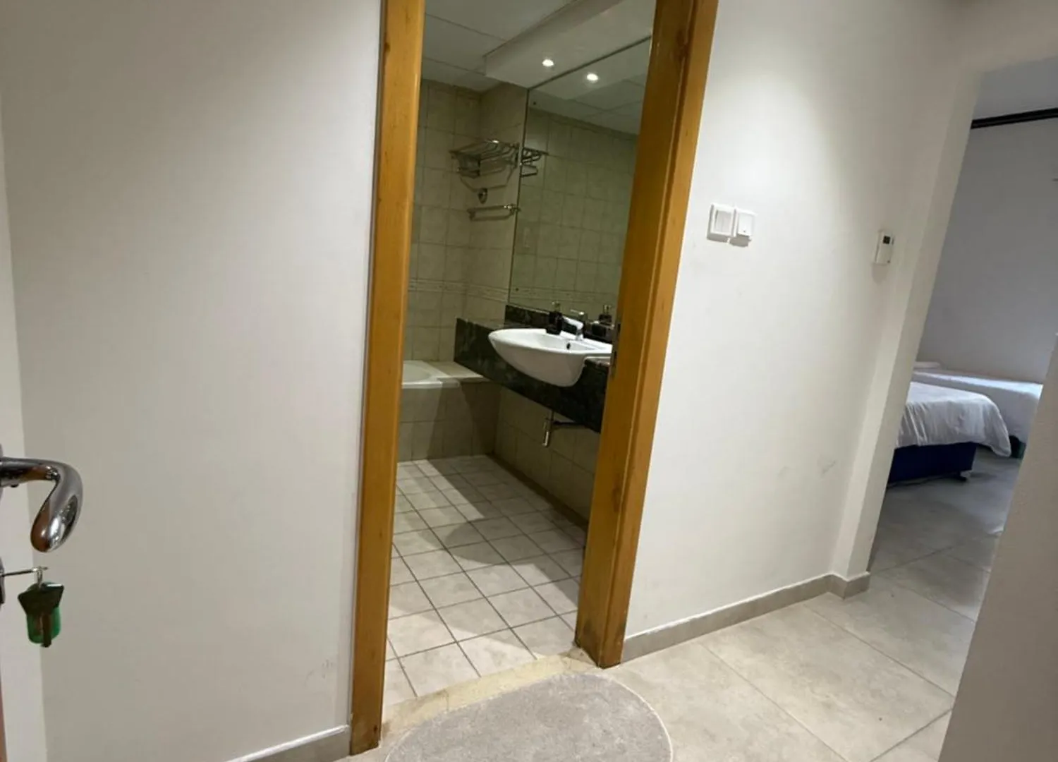 2016 Queen Room In Hotel Apartments With Private And Attached Bathroom Close To Union Metro Station With Paid Parking 0*, Dubai